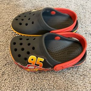 Crocs Fun Lab Disney / Pixar Cars Lightning McQueen Boys' Clogs toddler 7